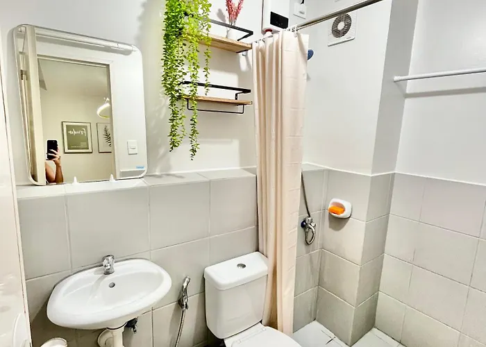 Cozy 2br For 6pax In High-floor, Wi-fi & Family Games Near It Park Cebu- Unit Scarlett By Gerra 4* Mandaue City